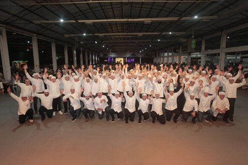 Eles na Cozinha reúne 1,5 mil pessoas em noite de solidariedade em Bento Gonçalves